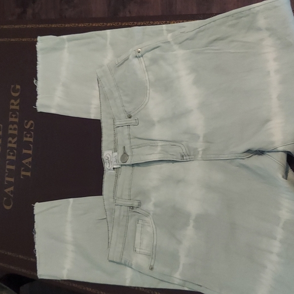 Mud Pie Denim - Mudpie jeans acid wash/tiedye with frayed edge, large